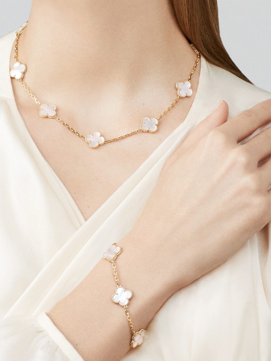 VINTAGE ALHAMBRA 10 CLOVER NECKLACE – WHITE