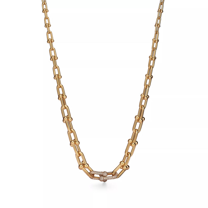 Link necklace with zirconia stones