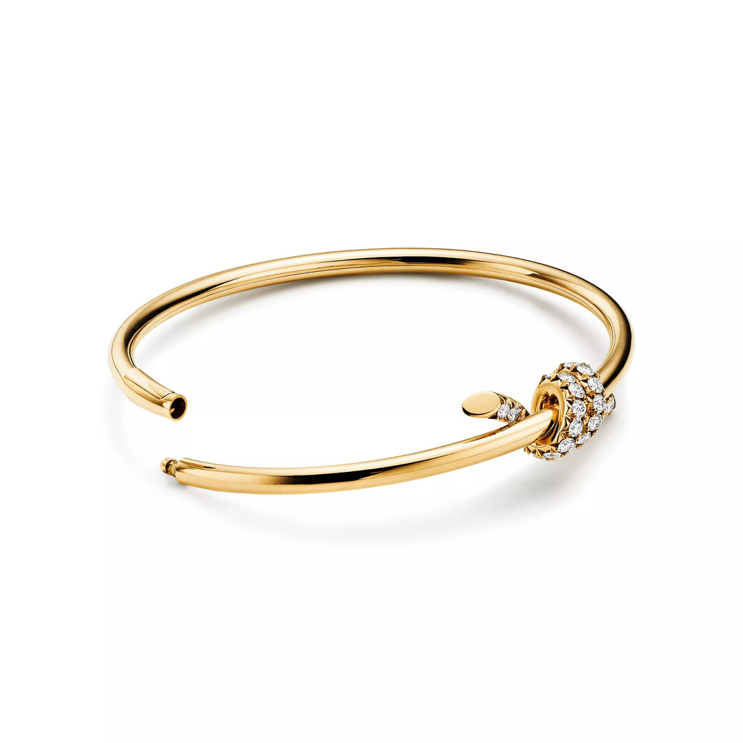 Golden Knot Bracelet with zirconia stones