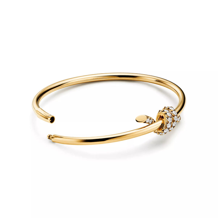 Golden Knot Bracelet with zirconia stones