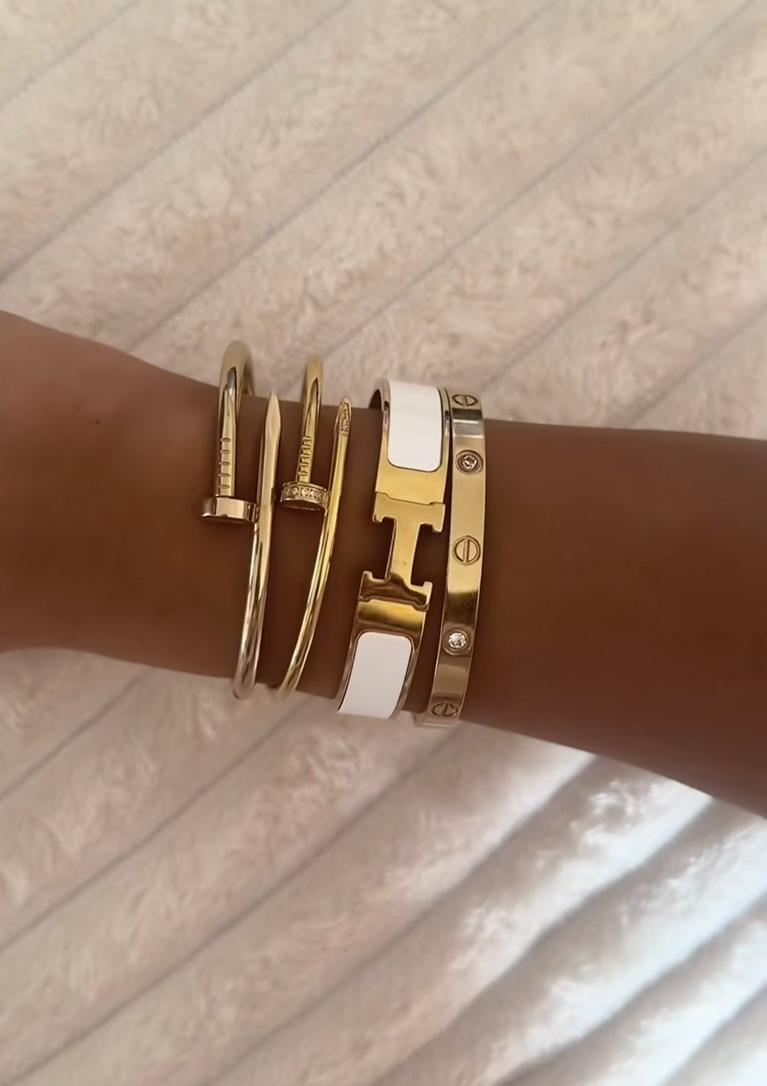 White HM Bracelet